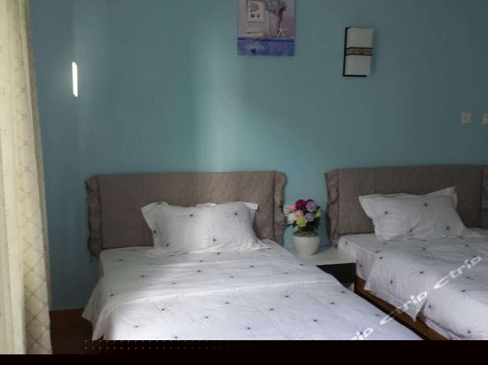 阳台豪华双床房