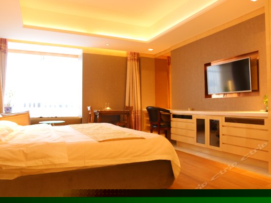 豪华智能商务大床房