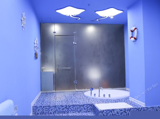 魔鬼鱼主题房(无窗)