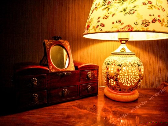 三号院南山蜜月房