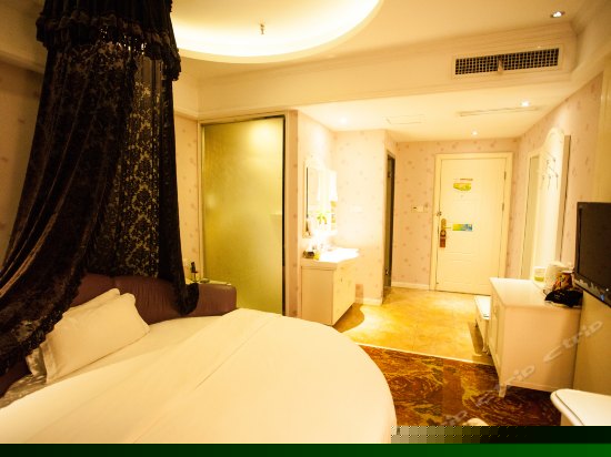 浪漫圆床房（数码）