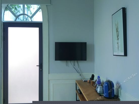 景观温馨大床房