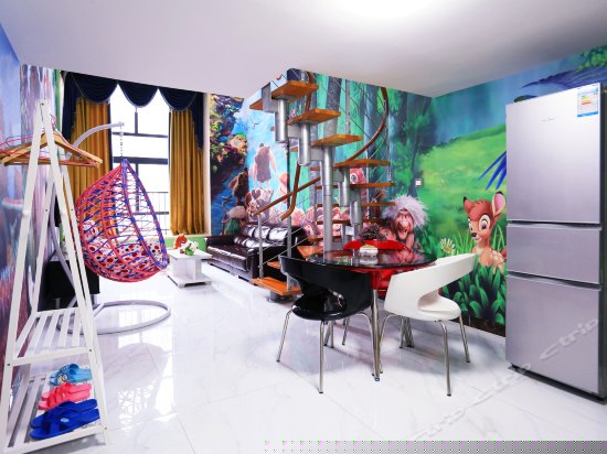 疯狂原始人主题大床房