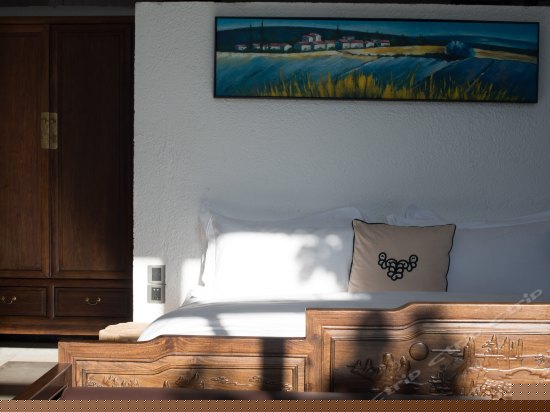 山居院林荫露台海景房