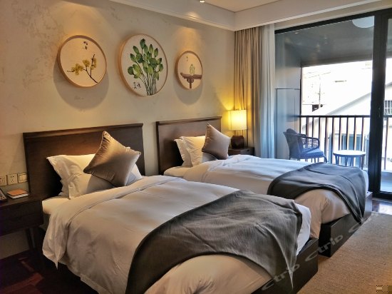 雅黛景致双床房