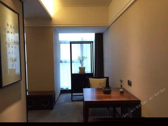 豪华江景单人房