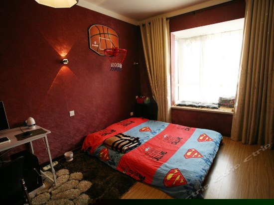 三室两厅聚会房