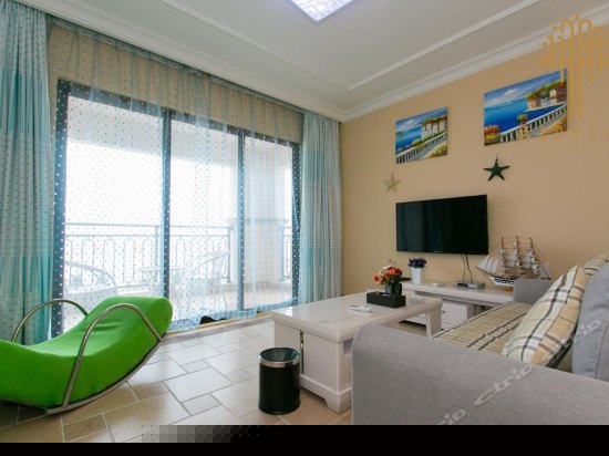 豪华海景情侣套房(一房一厅）