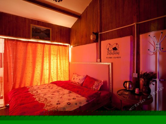 二楼浪漫大床房