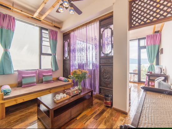 尘外270度海景情侣蜜月小套房