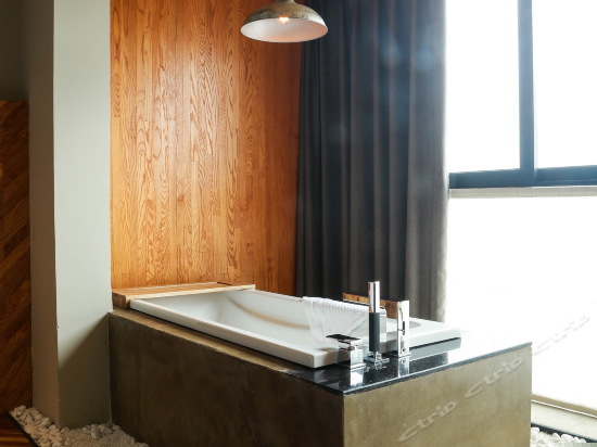 最美洱海海景大床房