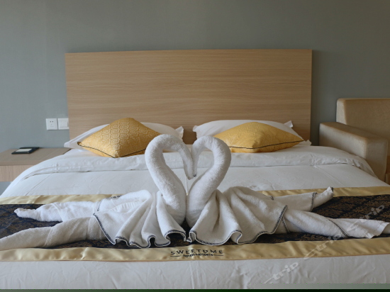 豪华观海大床房