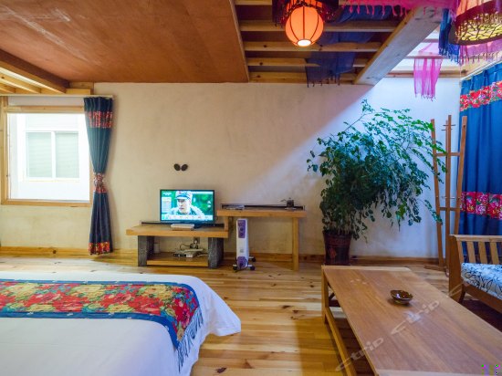 白族特色大床房