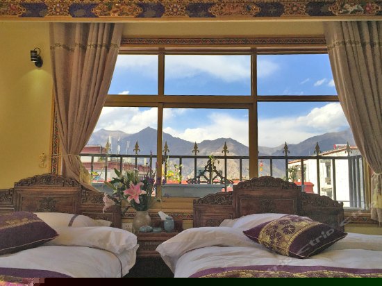 藏式榻榻米大床房