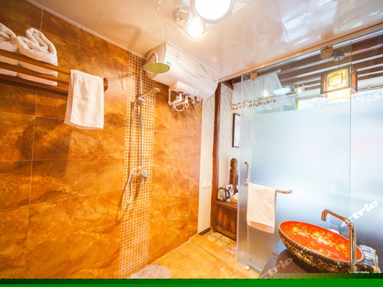 雅致大床房（昔归忆）