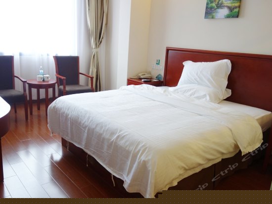 1.8米豪华大床房