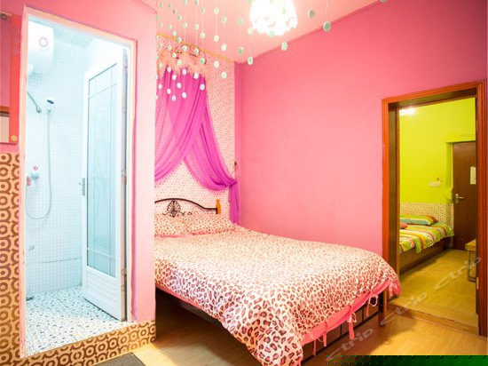 浪漫情侣主题房