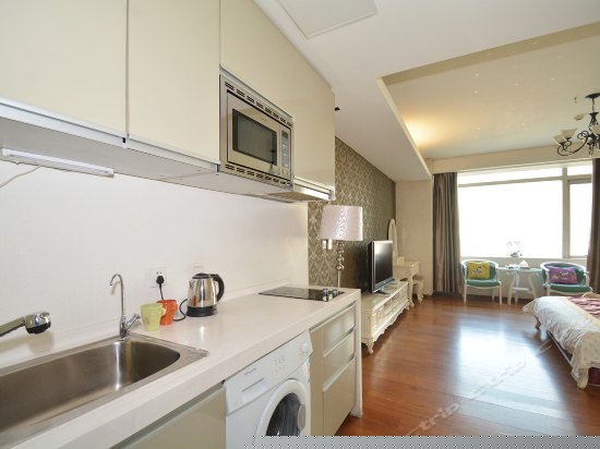 豪华海河景大床房