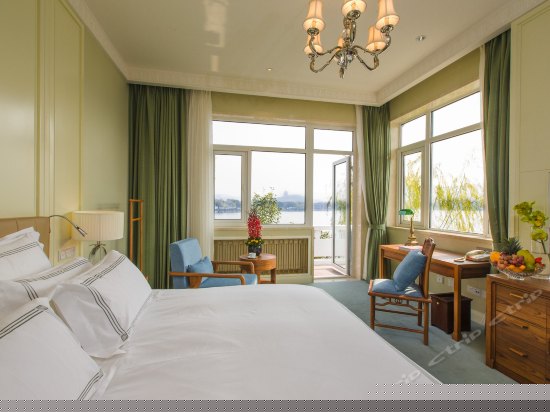 1号楼西湖景套房