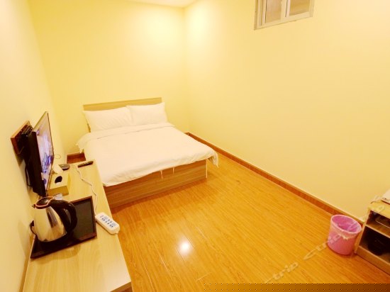 特价大床房(无窗)