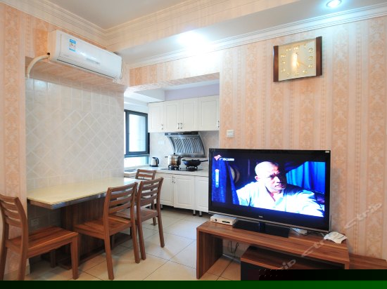 山景景观两厅两厅套房