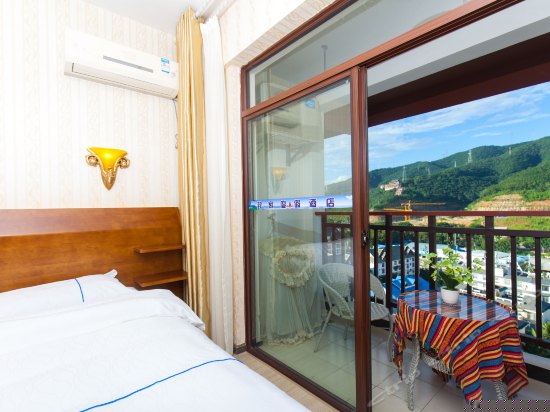 阳台山景大床房