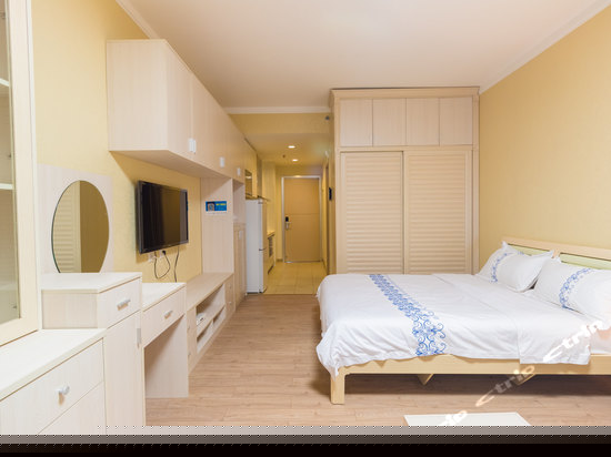 澳门城景商务大床房