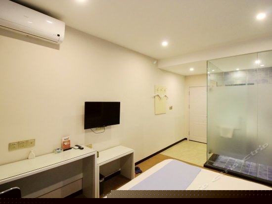 浪漫主题大床房