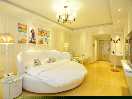 地中海风格贝壳大圆床房