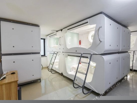 太空舱（横舱）