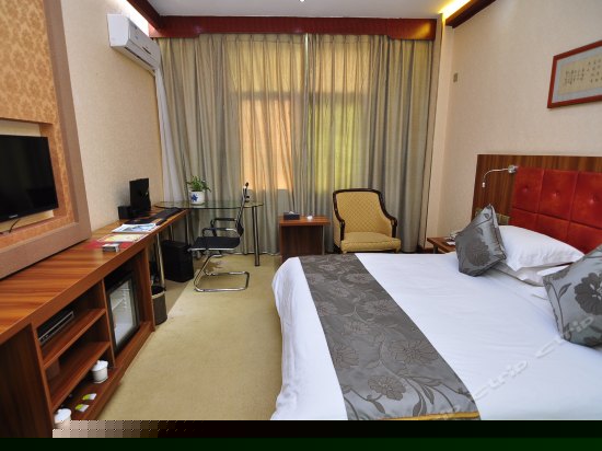 观景豪华大床房