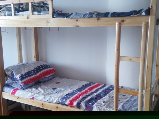 女生十人房（床位）