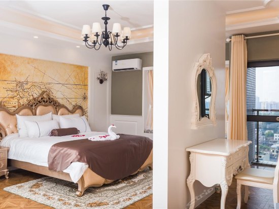 秘密花园高级主题房