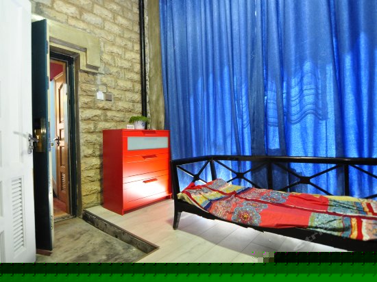 拥挤的乐园（床位房）