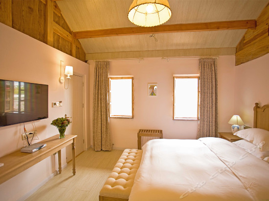 民间歌谣大床房