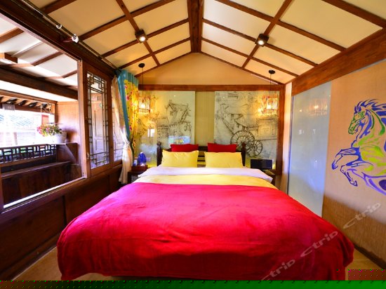 纳西明清大床房