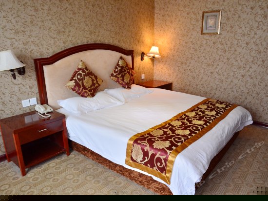 五楼商务大床房