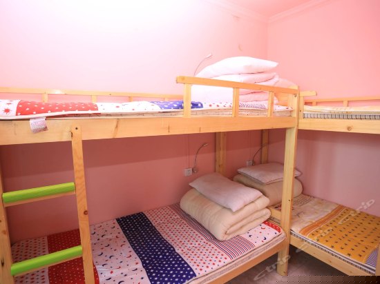 粉红回忆观景女生8人间（床位房）