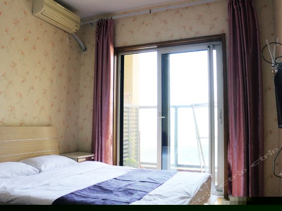 豪华单卧情侣大床套房