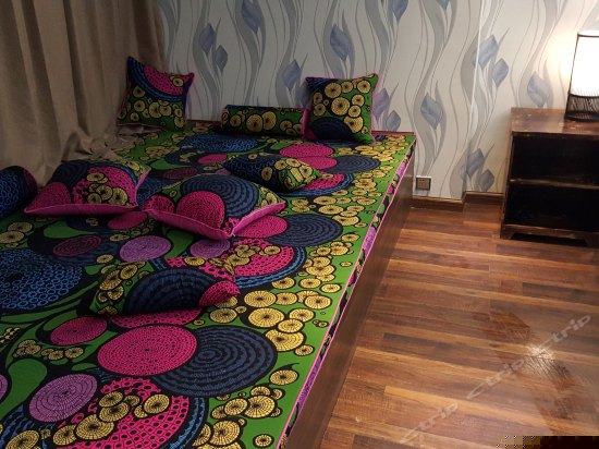 星辉星空榻榻米大床房