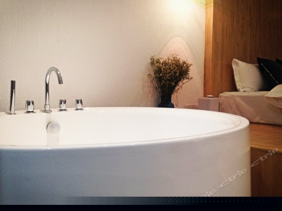 精品度假大床房B