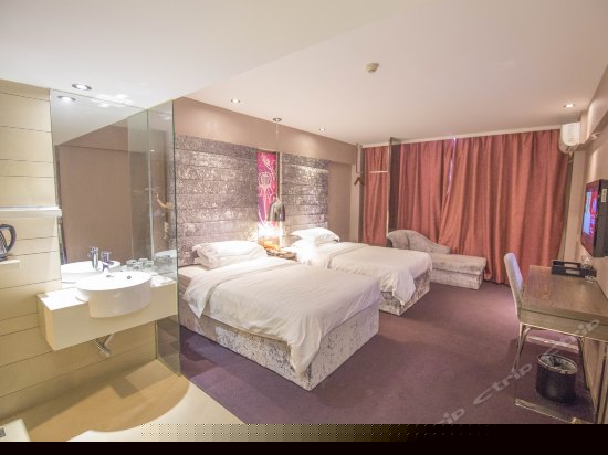 时尚雅致双床房