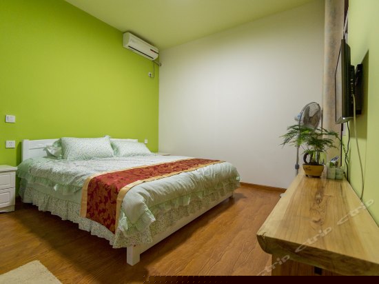 温馨特价空调间