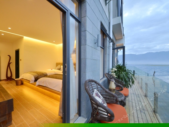 一楼侧海景标准间