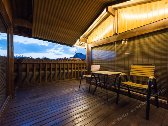 兰芯主题空中花园复式大床房