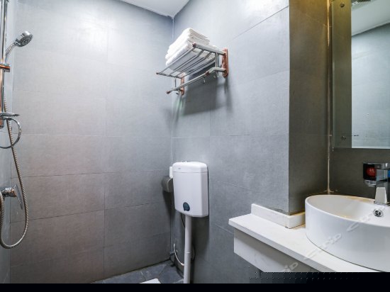 Loft工业风大床房(无窗)