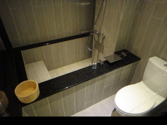 探索居汤屋双人房