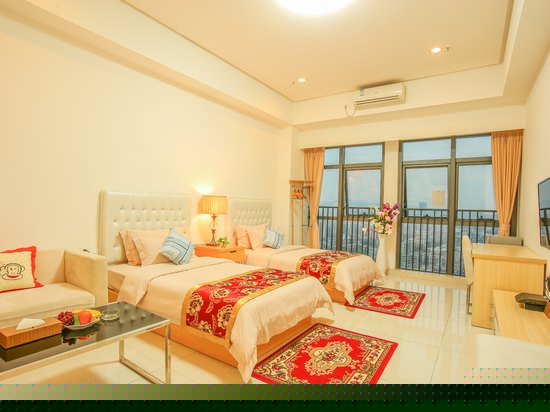 尊贵城景双床房