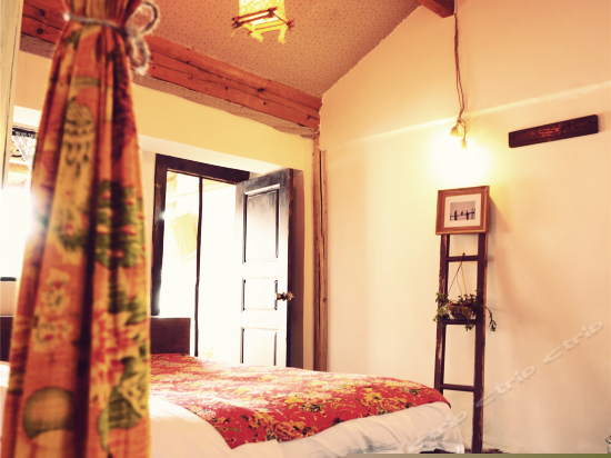 隐语（观景情侣蜜月套房）