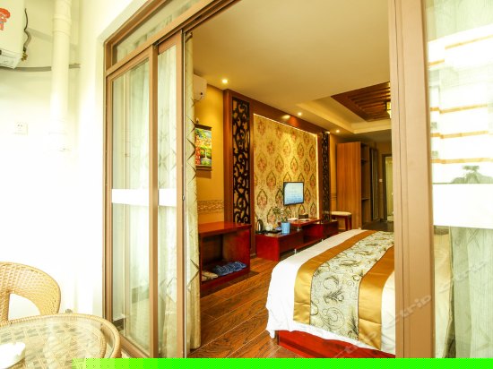 独立阳台观景大床房